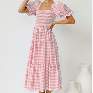 Pink gingham puffy sleeve dress. Size medium.